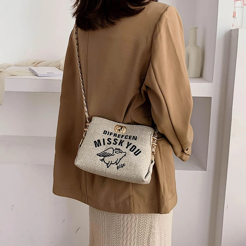 Spring Summer Canvas Chain Small Bag Female Bag New 2020 Wild Foreign Casual Shoulder Messenger Bags Bolsa Feminina Bolso Mujer
Spring Summer Canvas Chain Small Bag Female Bag New 2020 Wild Foreign Casual Shoulder Messenger Bags Bolsa Feminina Bolso Mujer