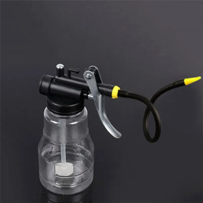 250cc Transparent High Pressure Pump Oiler Lubrication Oil Can Plastic Machine Oiler Grease flex Gun For Car Repairs Tools
250cc Transparent High Pressure Pump Oiler Lubrication Oil Can Plastic Machine Oiler Grease flex Gun For Car Repairs Tools