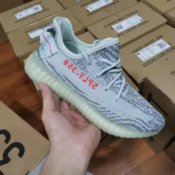 Women sneakers shoes 2020 new spring women sneakers genuine leather platform luminous shoes running women sneakers 
Women sneakers shoes 2020 new spring women sneakers genuine leather platform luminous shoes running women sneakers