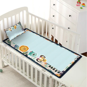 Cartoon Zerbino Cervo Bambino Dormire Letto Zerbino Copriletto Dormitorio Studente Materasso Intrecciato Seta Seta Zerbino Set 
Cartoon Zerbino Cervo Bambino Dormire Letto Zerbino Copriletto Dormitorio Studente Materasso Intrecciato Seta Seta Zerbino Set