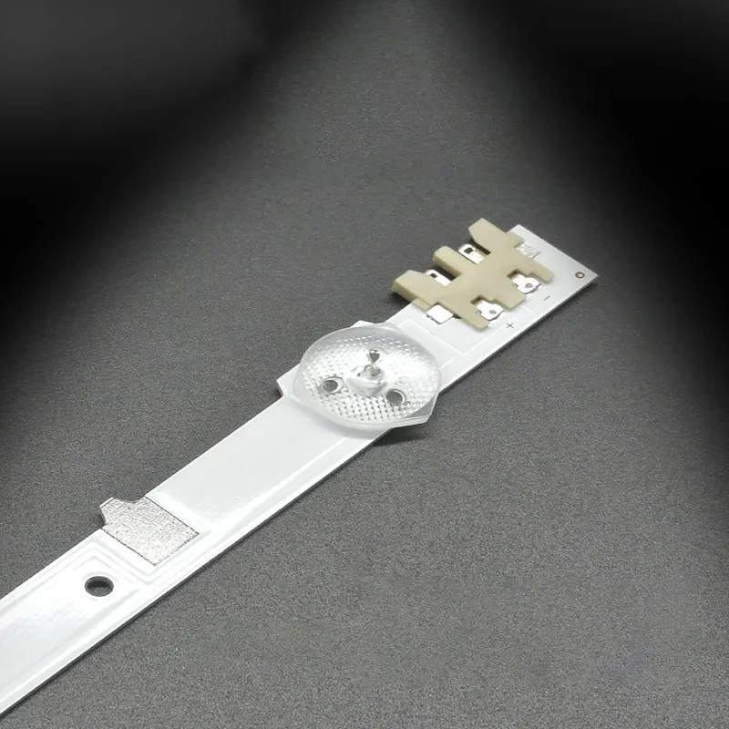 10piece/lot 650mm LED Lamp strip 9leds For UA32F4088 2013SVS32H D2GE-320SC0-R3 UA32F4088AR CY-HF320AGEV3H UE32F5000 UA32F4000AR 
10piece/lot 650mm LED Lamp strip 9leds For UA32F4088 2013SVS32H D2GE-320SC0-R3 UA32F4088AR CY-HF320AGEV3H UE32F5000 UA32F4000AR