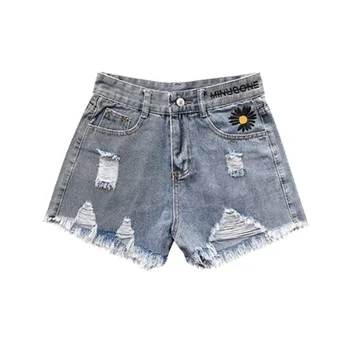 2020 New Summer Denim Shorts Women Harajuku Flower Embroidery Denim Shorts Loose High Waist Hot Pants Vintage Hole Denim Shorts
2020 New Summer Denim Shorts Women Harajuku Flower Embroidery Denim Shorts Loose High Waist Hot Pants Vintage Hole Denim Shorts