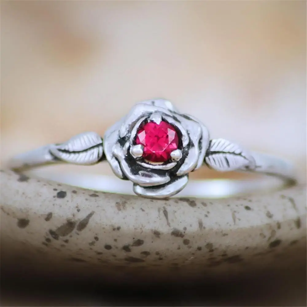 Carofeez Vintage Rose Flower Ring Simple Antique Silver Color Zircon Women Rings Fashion Jewelry Anniversary Party Girl Gift
Carofeez Vintage Rose Flower Ring Simple Antique Silver Color Zircon Women Rings Fashion Jewelry Anniversary Party Girl Gift