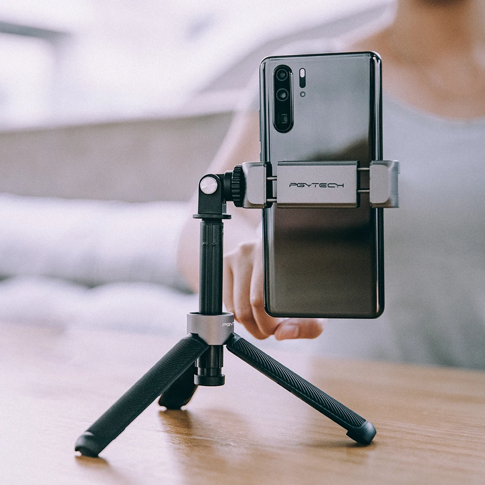 PGYTECH VLOG mobile phone extension pole tripod accessories LED light microphone small video shooting
PGYTECH VLOG mobile phone extension pole tripod accessories LED light microphone small video shooting