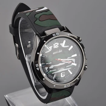 Camouflage Style Quartz Wrist Watch with Rubber Band for Men 
Camouflage Style Quartz Wrist Watch with Rubber Band for Men