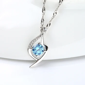 Genuine S925 sterling silver female fashion Heart-shaped pendant simple zircon Korean Creative micro-set pendant jewelry
Genuine S925 sterling silver female fashion Heart-shaped pendant simple zircon Korean Creative micro-set pendant jewelry