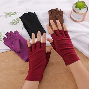Breathable Spring Gloves Thin Short Half Finger Bike Gloves Unisex Pure Color Tight Fitness Summer Sports Driving Biking Gloves
Breathable Spring Gloves Thin Short Half Finger Bike Gloves Unisex Pure Color Tight Fitness Summer Sports Driving Biking Gloves