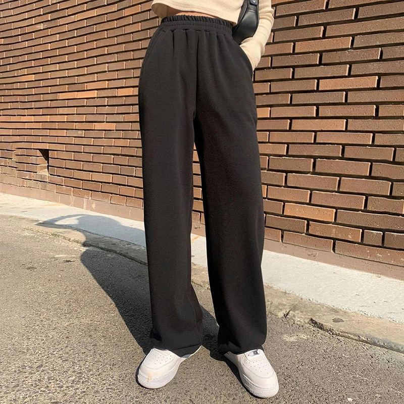 Casual Elastic High Waist Black Thick Sweatpants Women Warm 2020 Winter Harajuku Long Wide Straight Trousers Y2k Pants Capri
Casual Elastic High Waist Black Thick Sweatpants Women Warm 2020 Winter Harajuku Long Wide Straight Trousers Y2k Pants Capri