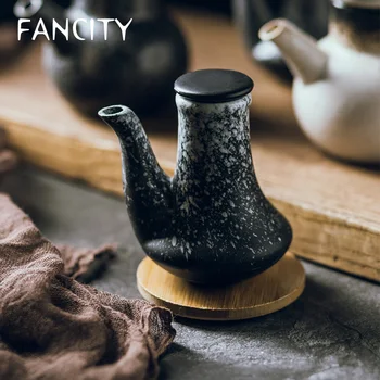 FANCITY Ceramic oil bottles, kitchen with covered oil pots, small sauce flavoring pots, balsamic oil bottles, vinegar bottles.
FANCITY Ceramic oil bottles, kitchen with covered oil pots, small sauce flavoring pots, balsamic oil bottles, vinegar bottles.