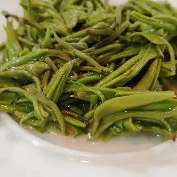 2020 Guizhou Lv Cha Green Tea Pre-Ming Lixiang High Mountain Clouds and Mist for Poria Cocos and Beauty
2020 Guizhou Lv Cha Green Tea Pre-Ming Lixiang High Mountain Clouds and Mist for Poria Cocos and Beauty