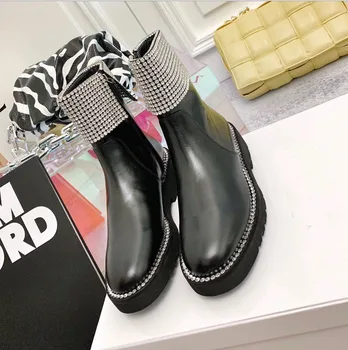 2020 Rhinestones Genuine Leather Ankle Boots Round Toe Platform Shoes Woman Low Heels Crystal Shiny Bling Women Martin Boots
2020 Rhinestones Genuine Leather Ankle Boots Round Toe Platform Shoes Woman Low Heels Crystal Shiny Bling Women Martin Boots