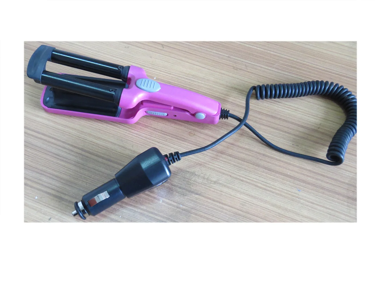 P65 Car Charger General Box Car Mounted Fixed Charger-Small Three Tube Mini Styling Pin Cone Rod Hair Curler
P65 Car Charger General Box Car Mounted Fixed Charger-Small Three Tube Mini Styling Pin Cone Rod Hair Curler