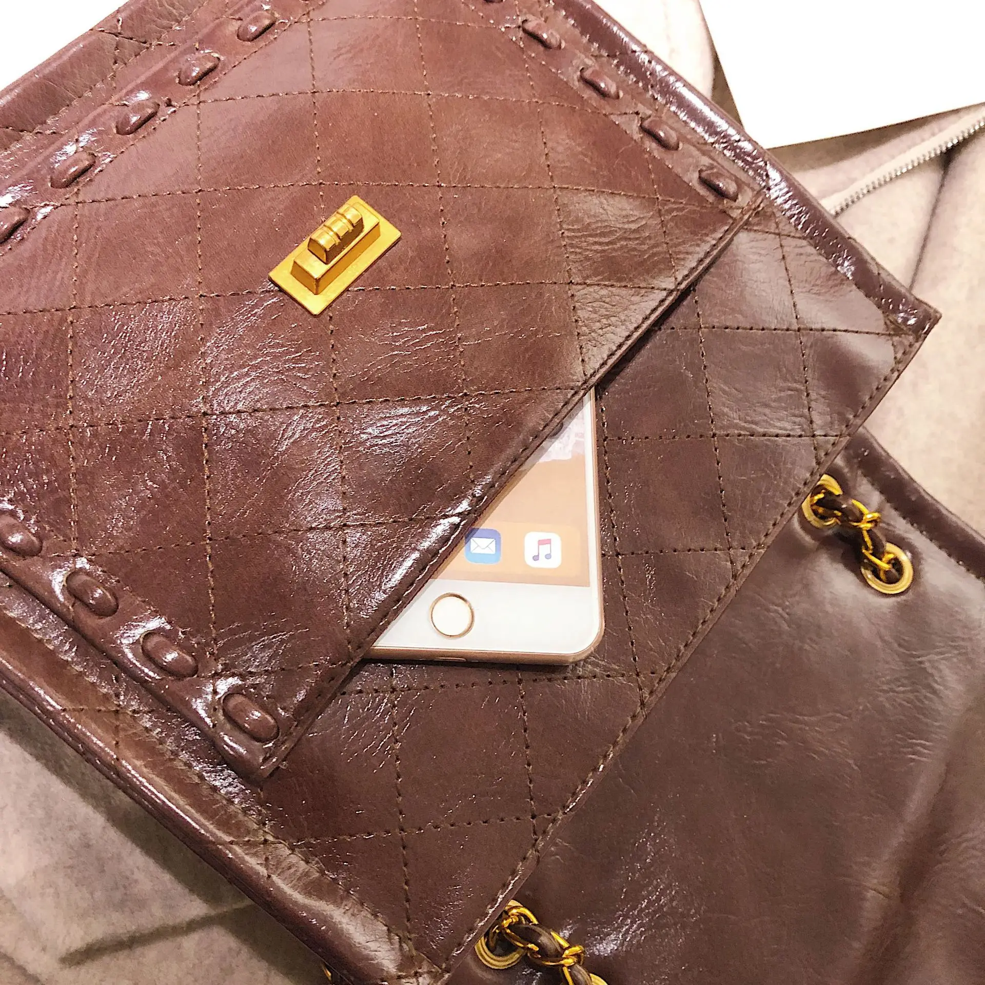 Korean-style Stereo Generous Bag Rhombus Oil Wax Leather Lock Glass Tube Sealing Side Shoulder Oblique WOMEN'S Bag
Korean-style Stereo Generous Bag Rhombus Oil Wax Leather Lock Glass Tube Sealing Side Shoulder Oblique WOMEN'S Bag