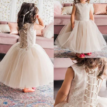 Modest Flower Girl Dress for Wedding Sleeveless Tulle Lace Applique Ruched Wedding Ankle Length Girl's Birthday Party Gown
Modest Flower Girl Dress for Wedding Sleeveless Tulle Lace Applique Ruched Wedding Ankle Length Girl's Birthday Party Gown