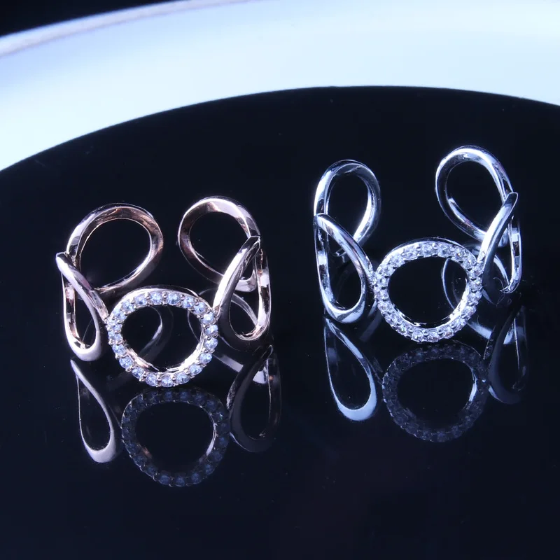 Trendy Simple Silver Color Hollow Circle Rings White Zircon Crystal Women's Ring Cocktail Party Rings Fine Jewelry Lover's Gifts
Trendy Simple Silver Color Hollow Circle Rings White Zircon Crystal Women's Ring Cocktail Party Rings Fine Jewelry Lover's Gifts