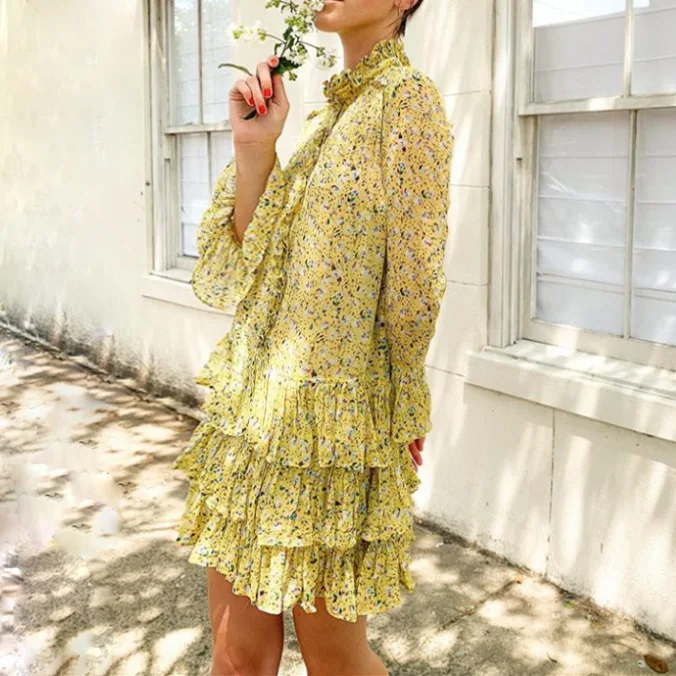 French Style 2019 Autumn and Winter New Small Floral Pleated Cake Long Sleeve Mini Dress Chiffon
French Style 2019 Autumn and Winter New Small Floral Pleated Cake Long Sleeve Mini Dress Chiffon