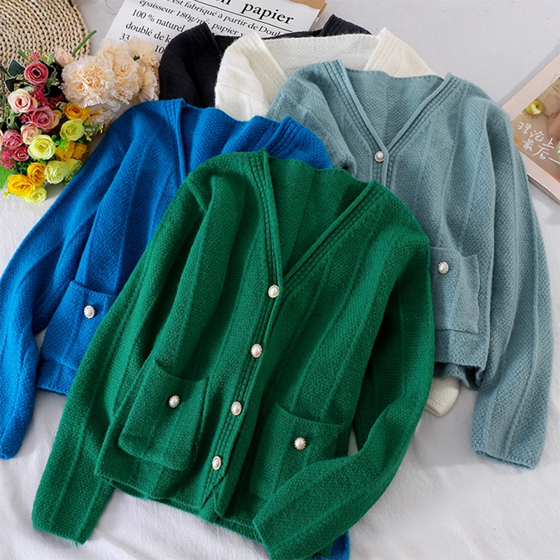 2020 Autumn Women Knitted Cardigan Long Sleeve V-neck Causal Solid Sweater Coat Single Breasted Pockets Knitwear Jacket 
2020 Autumn Women Knitted Cardigan Long Sleeve V-neck Causal Solid Sweater Coat Single Breasted Pockets Knitwear Jacket