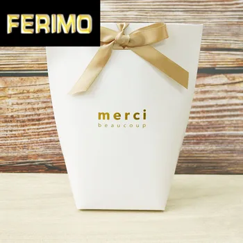 20pcs/lot Upscale Black/White Bronzing "Merci" Candy Box Wedding Favors Gift Package for Guests Birthday Party Candy Bags
20pcs/lot Upscale Black/White Bronzing "Merci" Candy Box Wedding Favors Gift Package for Guests Birthday Party Candy Bags