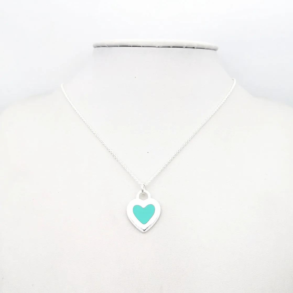 Ms blue-green pink red porcelain enamel necklace sterling silver heart pendant lovers romantic heart-shaped accessories
Ms blue-green pink red porcelain enamel necklace sterling silver heart pendant lovers romantic heart-shaped accessories