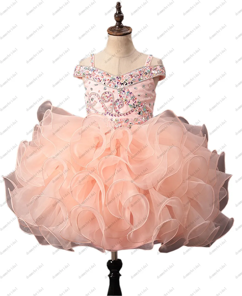 

2021Cute Coral Pink Cupcake Toddler Little Girls Pageant Dresses forToddler Juniors Cold Shoulder Rhinestones Crystal Organza