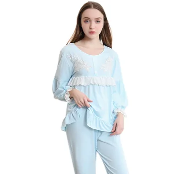 Spring Autumn Pajamas Women Long-sleeved Fashion Embroidered Cotton Silk Suit Ladies Home Suit
Spring Autumn Pajamas Women Long-sleeved Fashion Embroidered Cotton Silk Suit Ladies Home Suit
