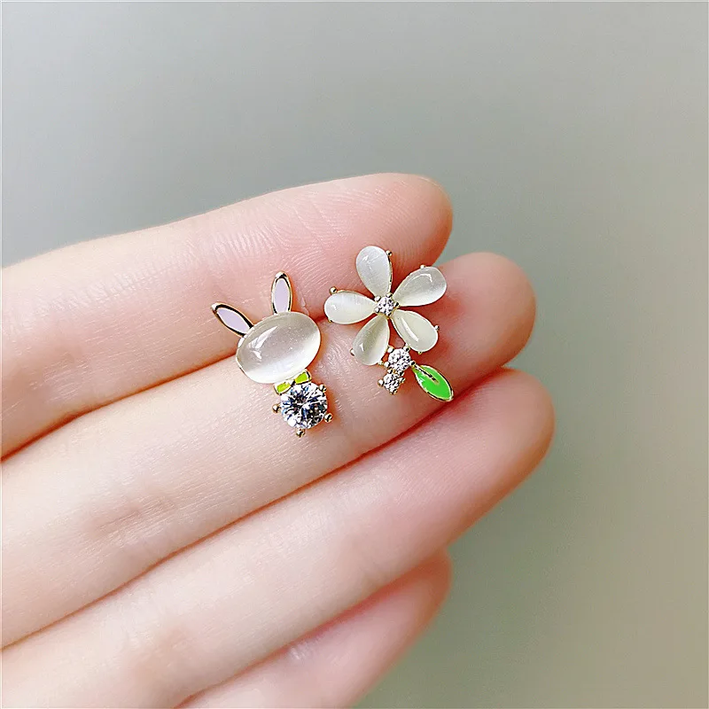 2020 Korean New Cute Rabbit Small Earrings Fashion Temperament Exquisite Versatile Flower Earrings Female Jewelry
2020 Korean New Cute Rabbit Small Earrings Fashion Temperament Exquisite Versatile Flower Earrings Female Jewelry