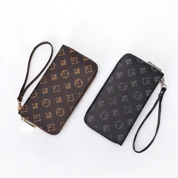 2020 women's Zipper Wallet new fashion Korean print women's long wallet wallet handbag mobile phone bag 
2020 women's Zipper Wallet new fashion Korean print women's long wallet wallet handbag mobile phone bag