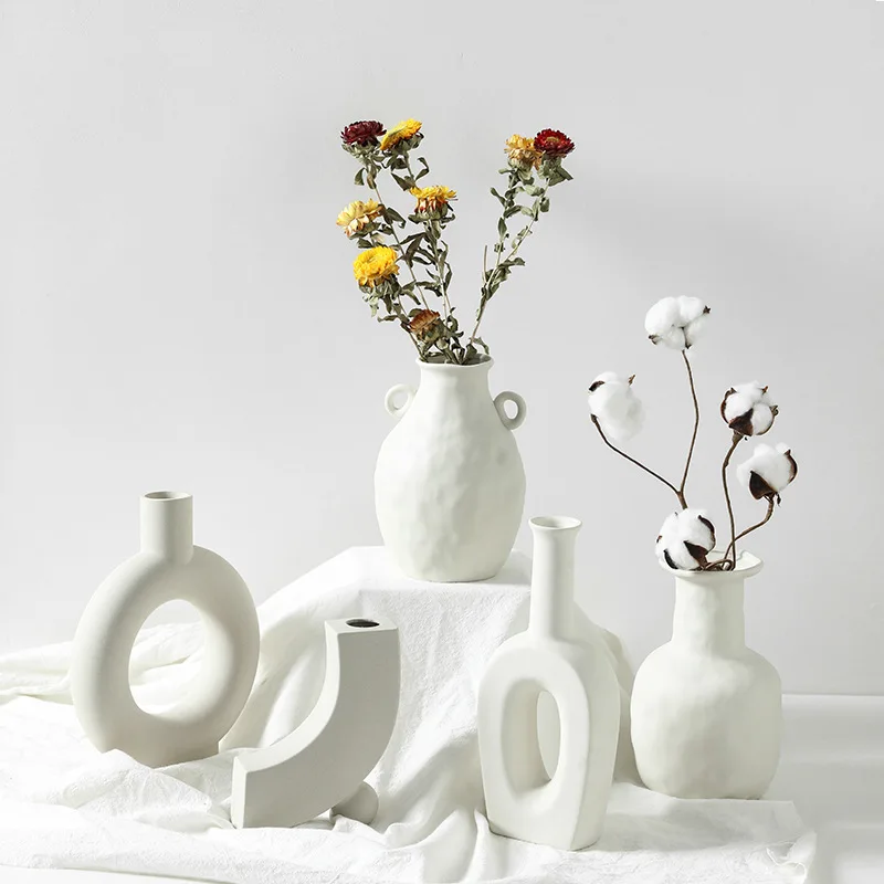 Crafts Ceramic Vase Creative Small Flower Vase Ornaments Tabletop Vases Home Decoration
Crafts Ceramic Vase Creative Small Flower Vase Ornaments Tabletop Vases Home Decoration
