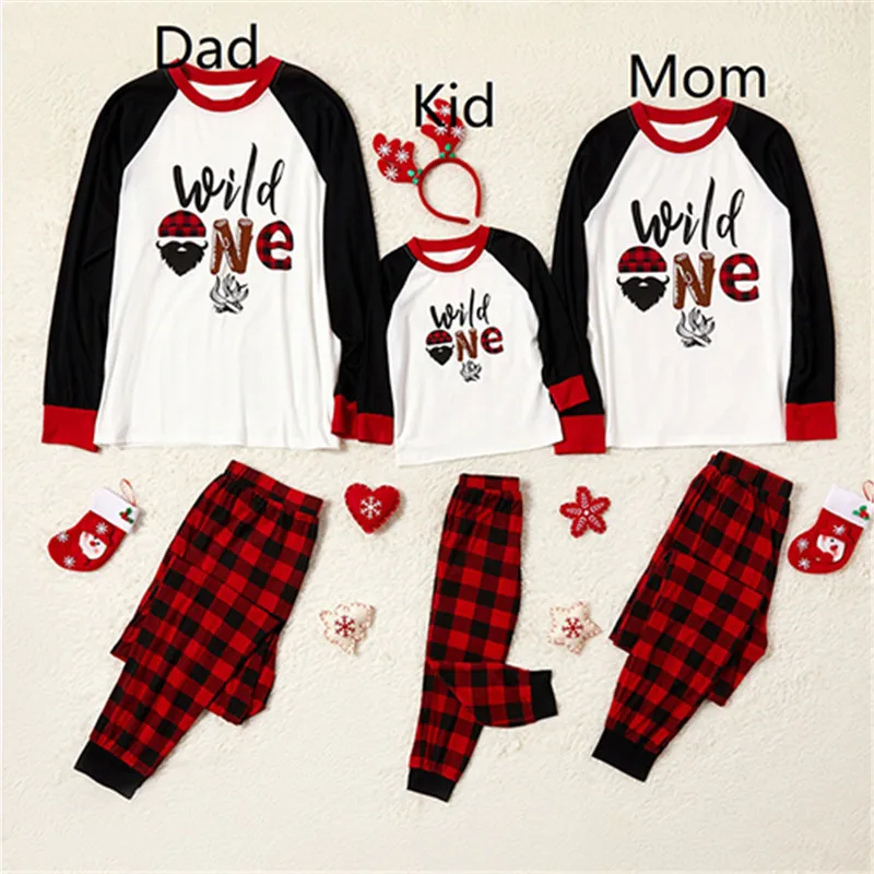 Family Matching Christmas Outfits Clothes Monther Kid child Pajamas Set Home Service Set for Couples Family Looking Clothing
Family Matching Christmas Outfits Clothes Monther Kid child Pajamas Set Home Service Set for Couples Family Looking Clothing