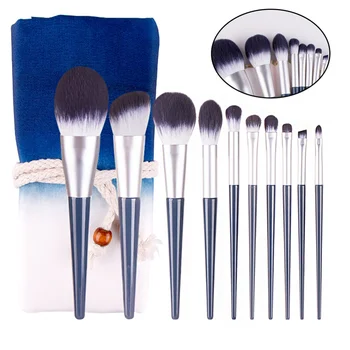 10pcs in 1 Set Cosmetic Brushes Portable Professional Makeup Tools Makeup Brushes Set Cosmetic Kit for Girls
10pcs in 1 Set Cosmetic Brushes Portable Professional Makeup Tools Makeup Brushes Set Cosmetic Kit for Girls