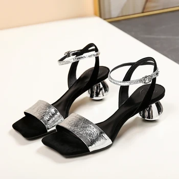 Summer New Fashion Sexy Sandals for Women Classic Genuine Leather Silver Colors Strange Heels Rome Shoes Woman Party Shoes
Summer New Fashion Sexy Sandals for Women Classic Genuine Leather Silver Colors Strange Heels Rome Shoes Woman Party Shoes