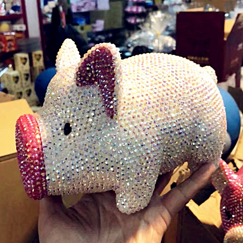 Rhinestone Bling Pink Pig Miniature Figurines Handmade Piggy Bank Kids Coin Bank Home Room Desk Decoration Kawaii Cabochons
Rhinestone Bling Pink Pig Miniature Figurines Handmade Piggy Bank Kids Coin Bank Home Room Desk Decoration Kawaii Cabochons
