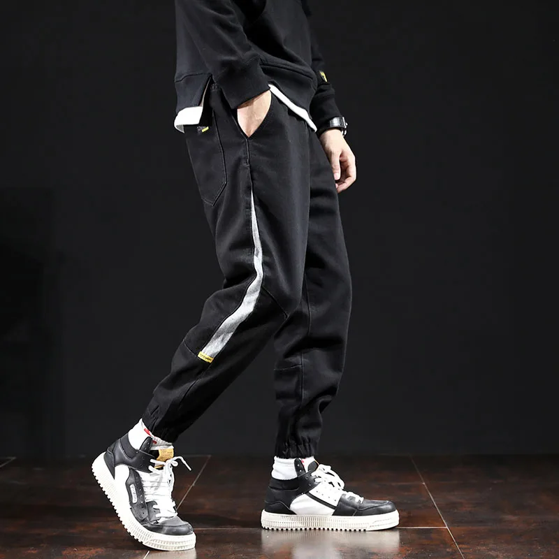 Autumn new harem jeans splice white stripe large size pants Japan style loose casual beam feet trousers male pants
Autumn new harem jeans splice white stripe large size pants Japan style loose casual beam feet trousers male pants