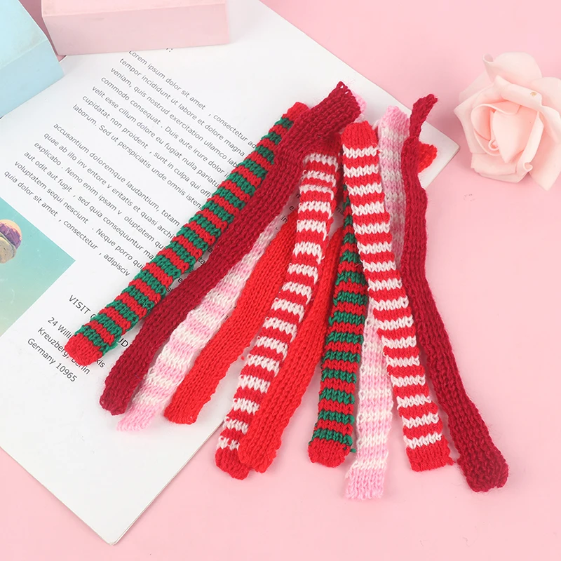 2pcs 1:12 Dollhouse Furniture Miniature Christmas Decoration Christmas Scarf Small Neck for dolls Dollhouse Christmas Decoration
2pcs 1:12 Dollhouse Furniture Miniature Christmas Decoration Christmas Scarf Small Neck for dolls Dollhouse Christmas Decoration