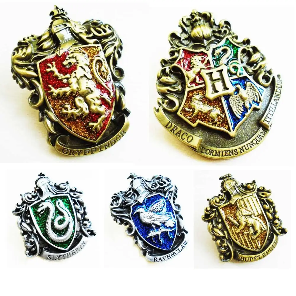 1pcs Hogwarts School Badge Harri Potter Pins Brooch Gryffindor Ravenclaw Slytherin Hufflepuff Brooches Chestpin Cosplay Props
1pcs Hogwarts School Badge Harri Potter Pins Brooch Gryffindor Ravenclaw Slytherin Hufflepuff Brooches Chestpin Cosplay Props
