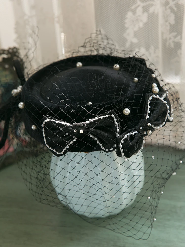 Brand Velvet Fedora Cap Black Face Veil Pearl Bow Fascinator Hat Headwear Elegant Ladies Cocktail Tea Party Horse Race Headpiece
Brand Velvet Fedora Cap Black Face Veil Pearl Bow Fascinator Hat Headwear Elegant Ladies Cocktail Tea Party Horse Race Headpiece