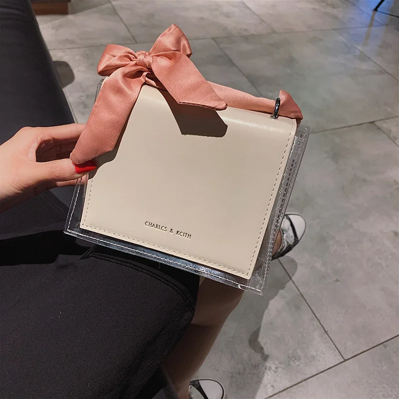 Transparent net red girl jelly package 2019 new butterfly square bag silk scarf Messenger bag
Transparent net red girl jelly package 2019 new butterfly square bag silk scarf Messenger bag