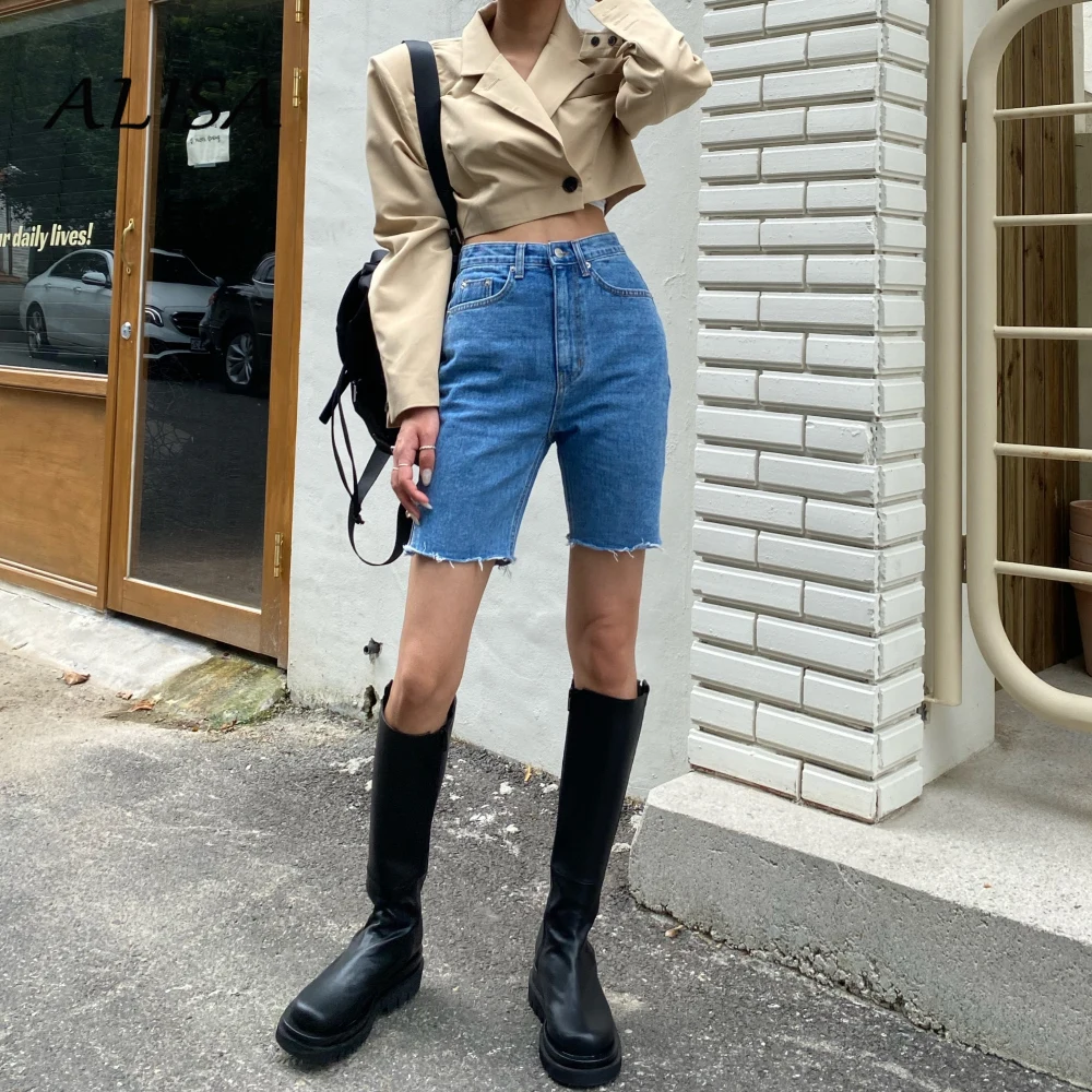 Women Vintage Blue Jeans Summer Streetwear High Waisted Korean Slim Denim Shorts
Women Vintage Blue Jeans Summer Streetwear High Waisted Korean Slim Denim Shorts