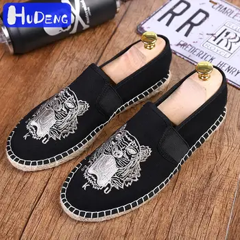 HD Summer2020new fashion shoes men large canvas shoes linen breathable 5.5-11 lazy couple fisherman Students Tiger pattern 36-45
HD Summer2020new fashion shoes men large canvas shoes linen breathable 5.5-11 lazy couple fisherman Students Tiger pattern 36-45
