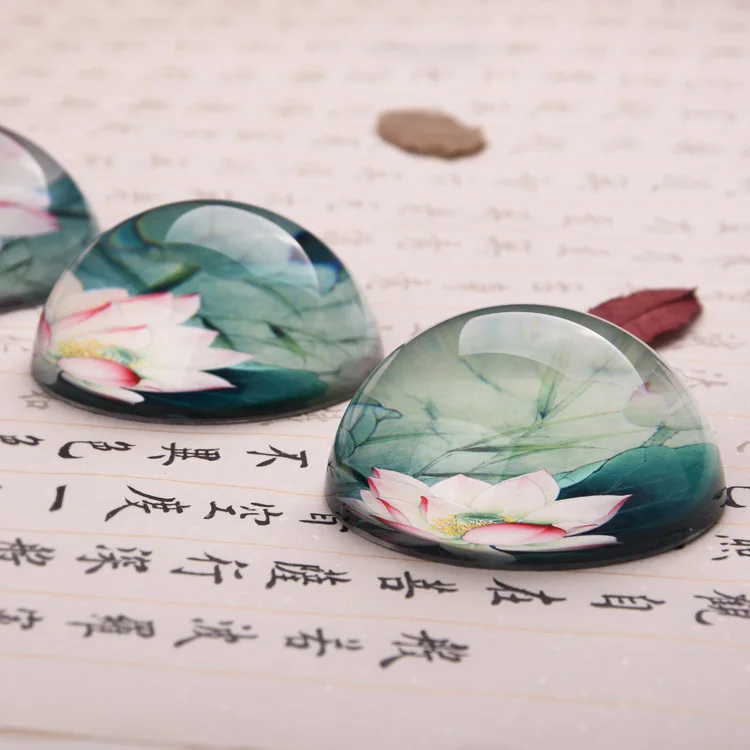 Crystal Glass Lotus Paperweight Chinese Painting Supplies Fit For Writing And Painting R
Crystal Glass Lotus Paperweight Chinese Painting Supplies Fit For Writing And Painting R