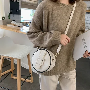 Mini round bag female 2020 Korean version of the new fashion shoulder messenger bag retro wild shoulder mobile phone bag female
Mini round bag female 2020 Korean version of the new fashion shoulder messenger bag retro wild shoulder mobile phone bag female