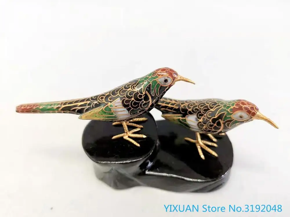 Cloisonne mandarin duck bird display an old gift copper tire pinched silk enamel mandarin duck box long tail magpie on the bird
Cloisonne mandarin duck bird display an old gift copper tire pinched silk enamel mandarin duck box long tail magpie on the bird