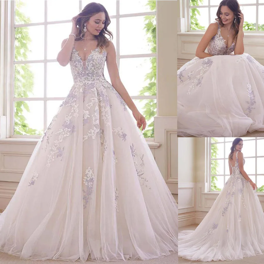 Exquisite Tulle V-neck Neckline A-line Wedding Dresses with Lace Applique Beading Sequined Lace-up Bridal Dress vestido de noiva
Exquisite Tulle V-neck Neckline A-line Wedding Dresses with Lace Applique Beading Sequined Lace-up Bridal Dress vestido de noiva