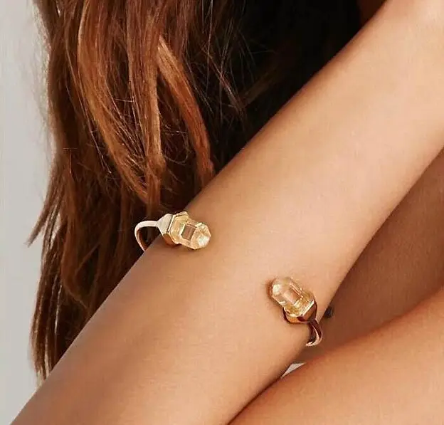 Europe and America Jewelry Fashion Retro Simple Six-pointed Crystal Open Bracelet J1013
Europe and America Jewelry Fashion Retro Simple Six-pointed Crystal Open Bracelet J1013