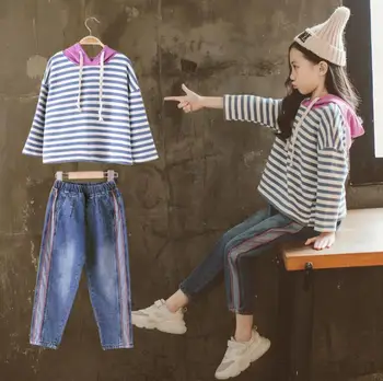 Children's suits baby striped hooded tops simple jeans two-piece suits for children autumn new children's clothing baby clothes
Children's suits baby striped hooded tops simple jeans two-piece suits for children autumn new children's clothing baby clothes