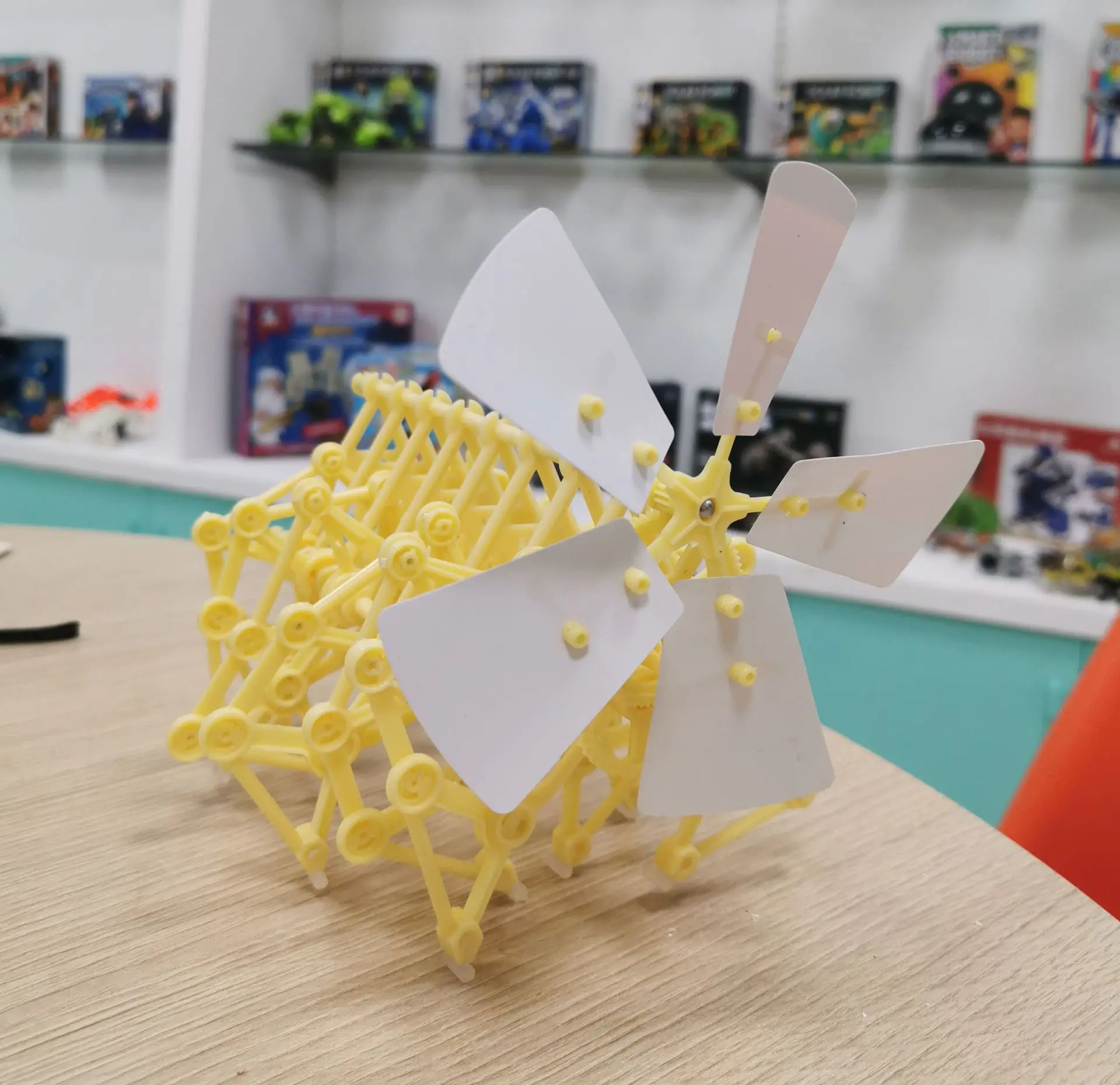 Export Wind Energy Power Mechanical Beast Science Fight Inserted Educational for Making Toy Bionic Wind Power Handmade Robot
Export Wind Energy Power Mechanical Beast Science Fight Inserted Educational for Making Toy Bionic Wind Power Handmade Robot