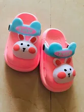 Sandalias de verano al aire libre para niños y niñas, zapatillas de playa con bonitos dibujos animados para interiores