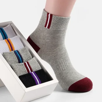 2020 spring hot style cotton absorbent socks men in sports socks tube male socks stripe leisure socks wholesale
2020 spring hot style cotton absorbent socks men in sports socks tube male socks stripe leisure socks wholesale