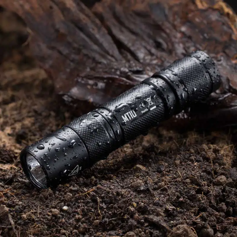 NITECORE MT1U UV cold light source ultraviolet flashlight 900mW 365nm UV wavelength Handheld flashlight
NITECORE MT1U UV cold light source ultraviolet flashlight 900mW 365nm UV wavelength Handheld flashlight