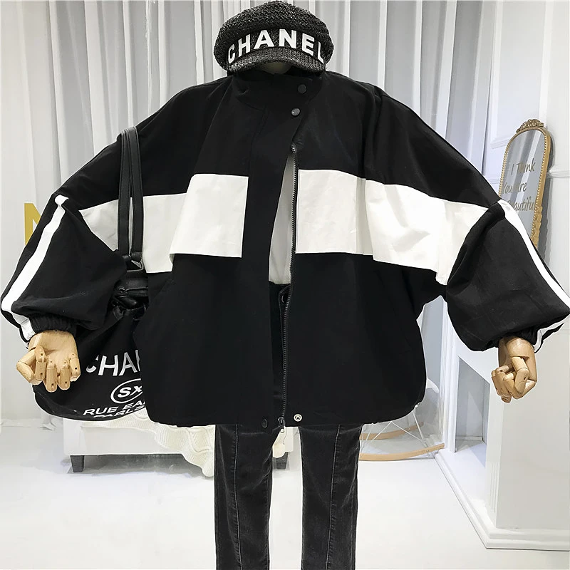 2019 Oversized Women Jacket Patchwork Loose Streetwear Women Coats and Jackets Stand Neck Zipper Jacket Women Black and White 
2019 Oversized Women Jacket Patchwork Loose Streetwear Women Coats and Jackets Stand Neck Zipper Jacket Women Black and White
